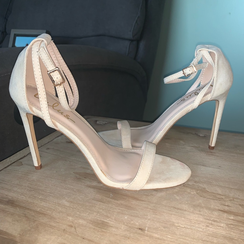 brand new light nude heels